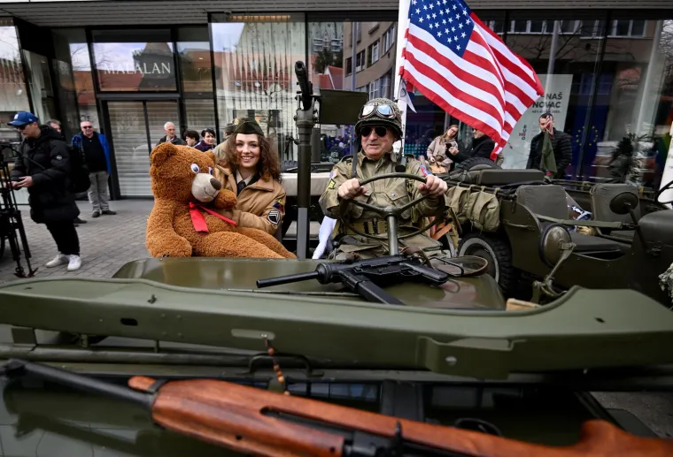 Fascinantni oldtimeri plijenili poglede Zagrepčana: Koji vam je najljep&scaron;i stari kotač?