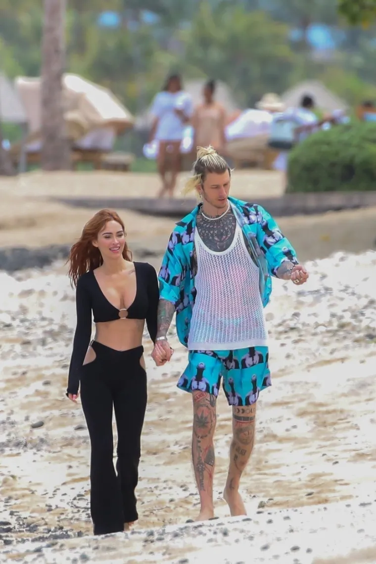 Megan Fox i Machine Gun Kelly uhvaćeni na Havajima, čini se da je pala pomirba. Pjevač nedavno priznao: 'Život mi je u rasulu'