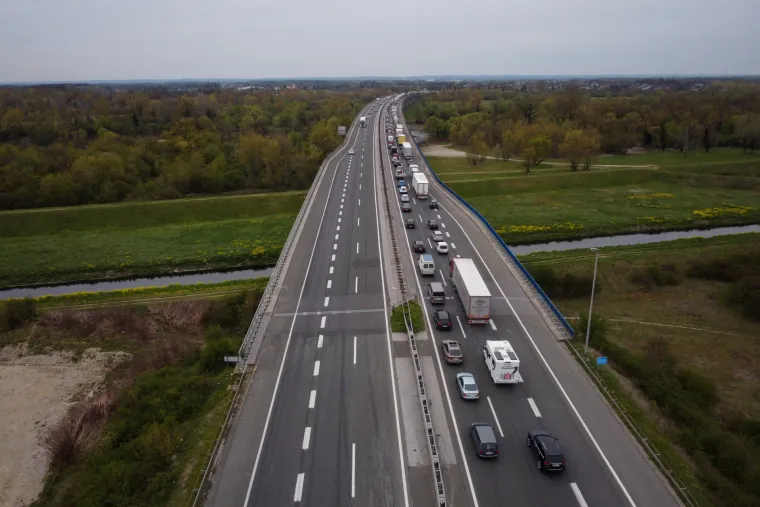 Zbog radova na A3 stvaraju se ogromne kolone, a strpljenje je ključno! Ovako prometni kolaps izgleda iz zraka