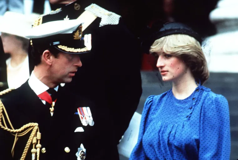 Navodno je djevojčica po imenu Sarah Spencer rođena nakon testa plodnosti kojeg je naredila kraljica Elizabeta II. kako bi osigurala potomstvo u obitelji.