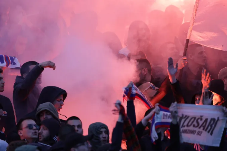 Ovo vam je možda promaklo u TV prijenosu: Pogledajte &scaron;to je Torcida napravila u Koprivnici