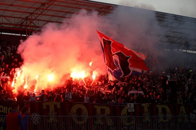 Ovo vam je možda promaklo u TV prijenosu: Pogledajte &scaron;to je Torcida napravila u Koprivnici