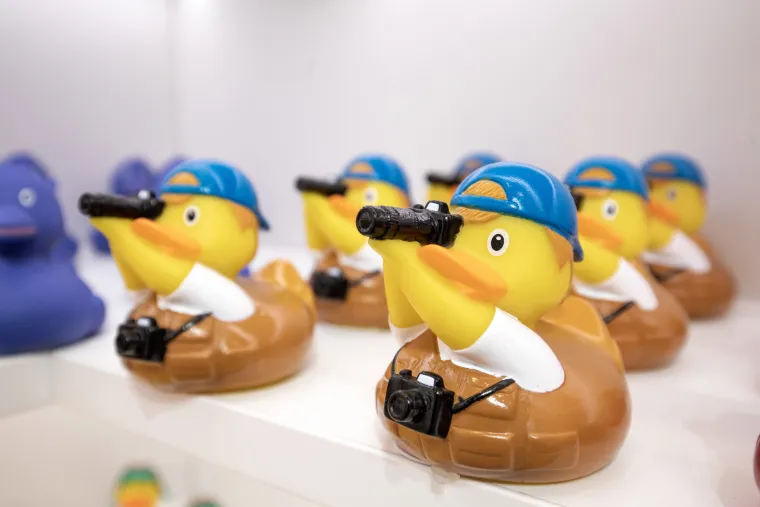 Gumene patkice dobile svoj dućan u Puli - nabildane, s krunom na glavi ili kao sirene i sve plutaju...