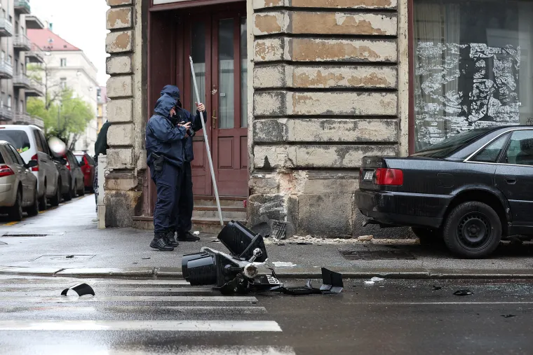 Kr&scaron; i lom na Palmotićevoj u Zagrebu: Sudarila se dva automobila, jedan naletio na pje&scaron;aka
