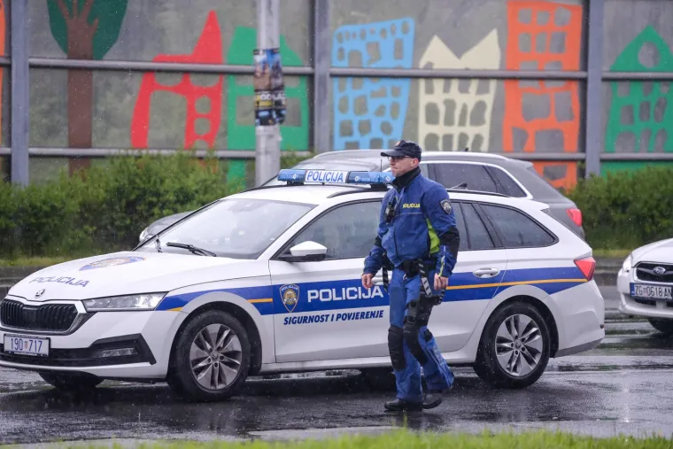 Pogledajte kr&scaron; i lom na Slavonskoj aveniji: Sudarilo se pet vozila, nastala je guža