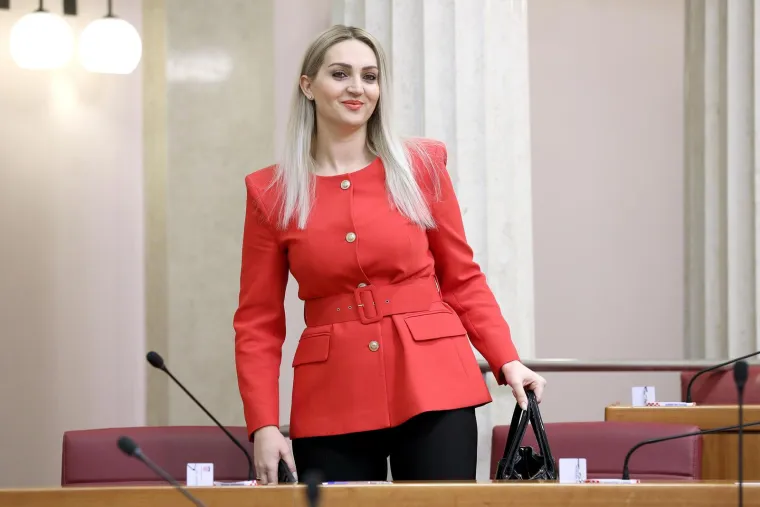 Marina Opačak Bilić pokazala najbolje adute iz svog ormara, a otkrila je i zanimljivu tetovažu na nozi