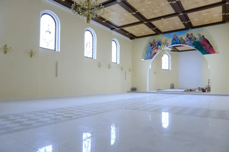 Crkva u Kravarskom postala je simbol stradanja u potresu. Nakon dvije i pol godine, potpuno je obnovljena