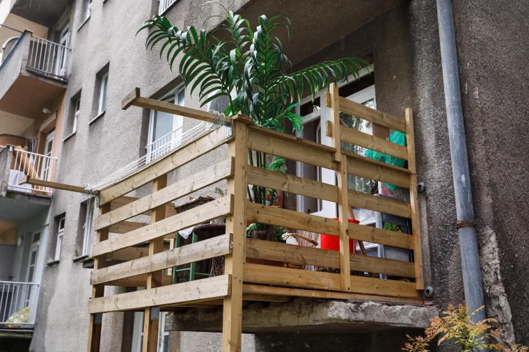 Ovo je balkon u Zagrebu o kojem bruji Hrvatska: Vlasnica nije ba&scaron; sretna &scaron;to je postala vijest dana i to je novinarima jasno dala do znanja...