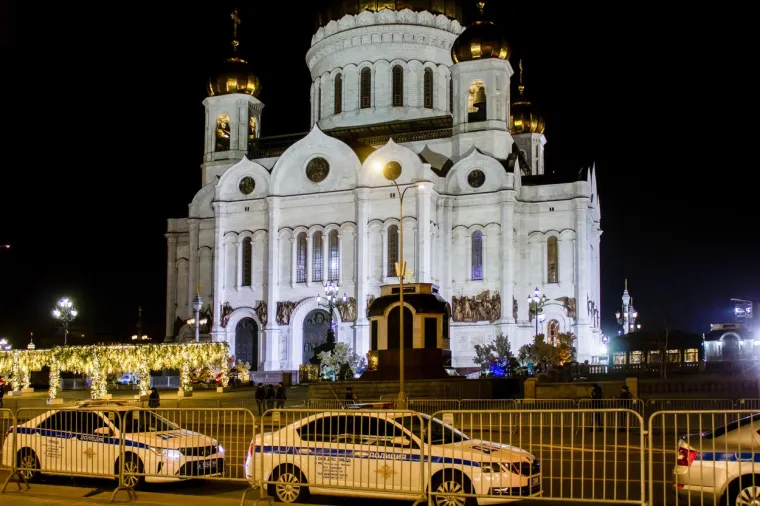 Putin kasno navečer dočekao pravoslavni Uskrs na ceremoniji u moskovskoj katedrali