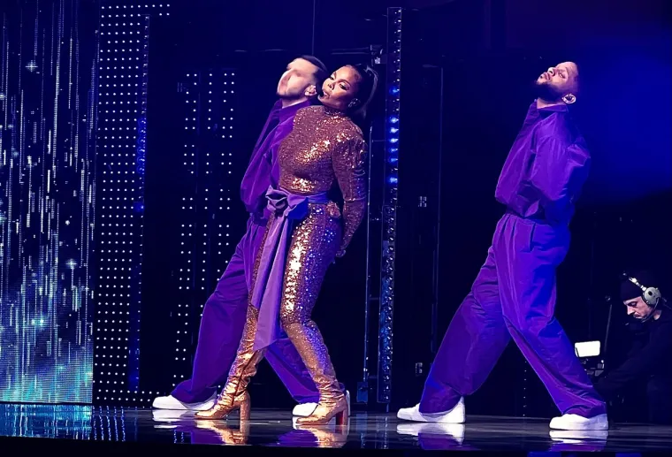 Janet Jackson na turneji nakon četiri godine izbivanja: Otplesala poznate koreografije u kostimima koji podsjećaju na njezin izgled tijekom karijere