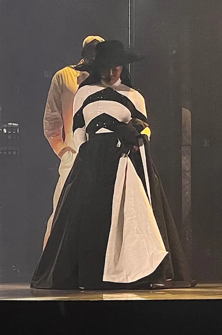 Janet Jackson na turneji nakon četiri godine izbivanja: Otplesala poznate koreografije u kostimima koji podsjećaju na njezin izgled tijekom karijere