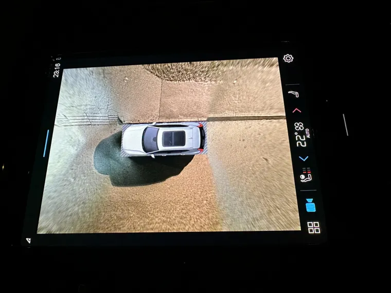 Kamera od 360 stupnjeva je fenomenalna i odlične rezolucije, čak i noću