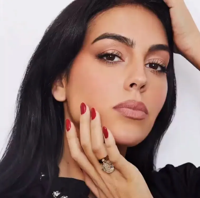 Ronaldova Georgina na stupu srama zbog načina na koji ponižava svoje 'prijatelje'. Ovo je za svaku osudu