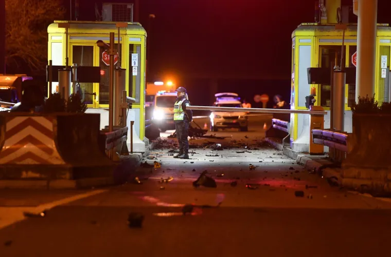 Pojavile se snimke s mjesta stravične prometne nesreće: Vozač ispao iz automobila i poginuo