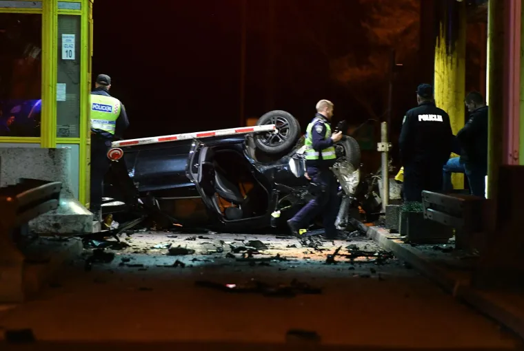 Ovo je mjesto stravične prometne nesreće na A4! Muškarac se zabio u naplatne kućice, ispao iz auta i poginuo