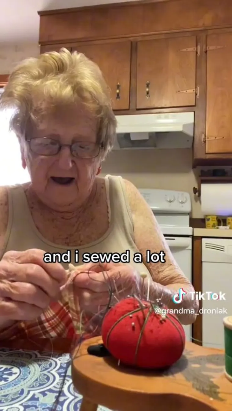 Svojim fanovima je rekla i da je saznala da su njezin biv&scaron;i i suprug pokopani na istom groblju.