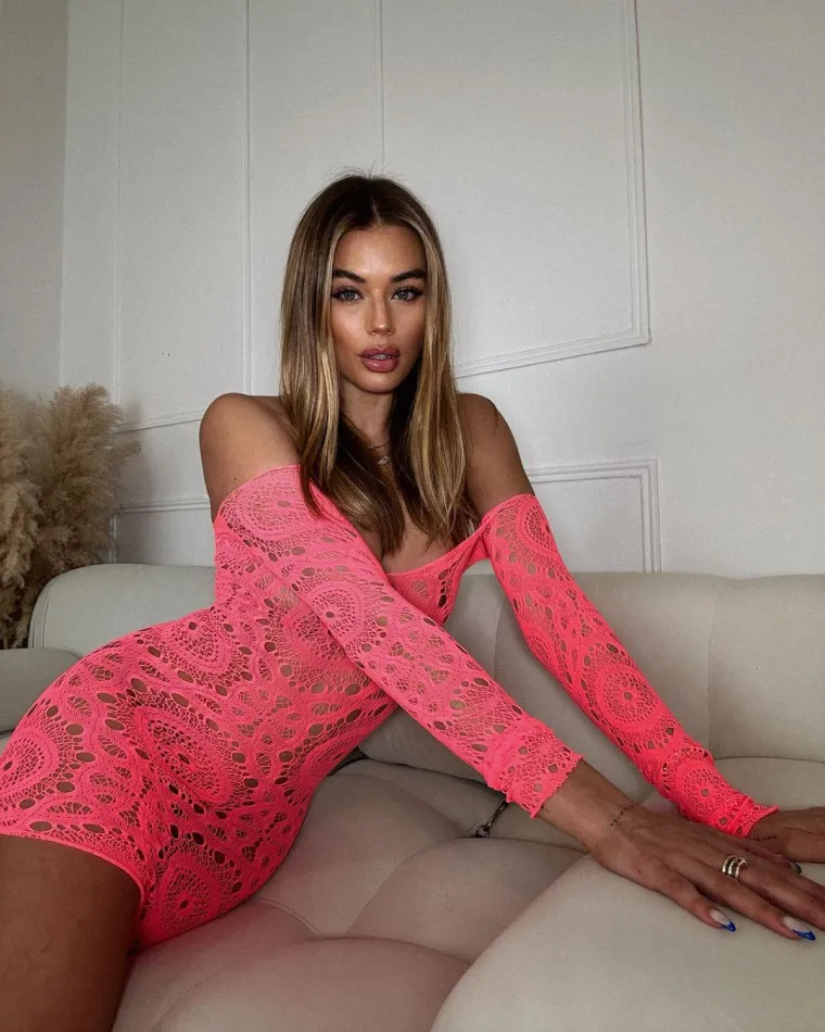 Arabella Chi