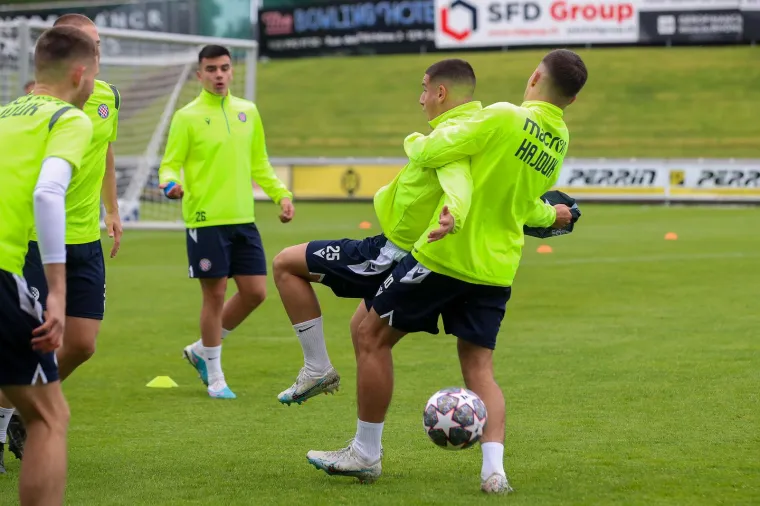 Tko se to ukazao na treningu juniora Hajduka u Nyonu uoči utakmice generacije?