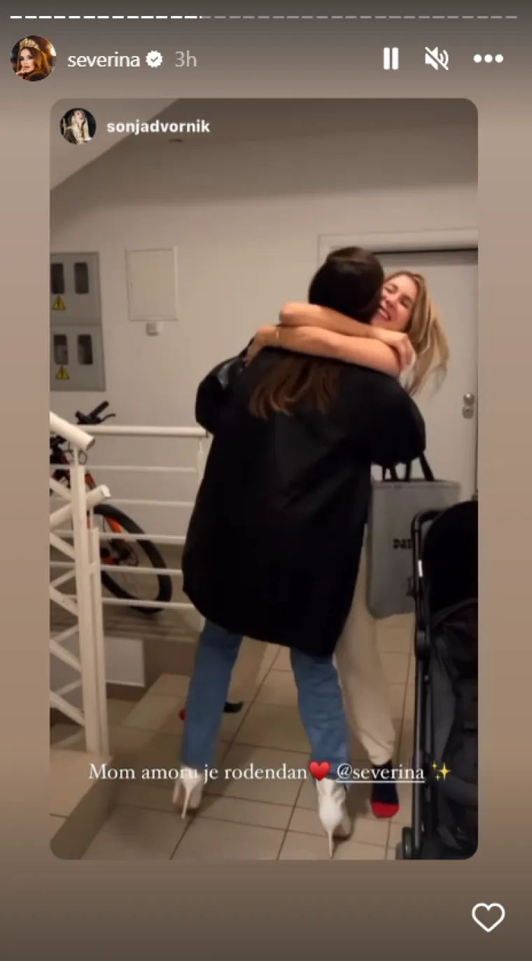 Severina za 51. rođendan nadma&scaron;ila i pro&scaron;logodi&scaron;nje izdanje: Blistala je u ružičastom, a na tulum su joj stigli brojni poznati