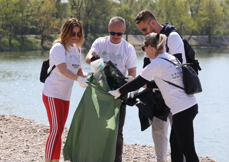 Či&scaron;ćenje oko jezera Ore&scaron;je