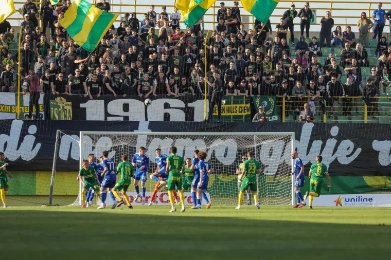 Demoni skroz 'podemonili', Boysi izgledali kao vojska u crnom i prekinuli utakmicu: Uzbudljivo je bilo na Aldo Drosini