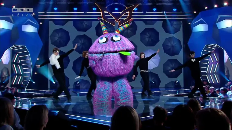 Poznata lica na polufinale 'Masked Singera' stigli u društvu svojih klinaca i klinceza