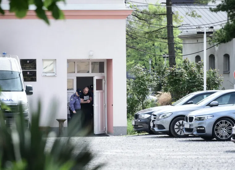 Redara i drugoosumnjičenog za ubojstvo u zagrebačkom noćnom klubu iz DORH-a odveli u lisicama