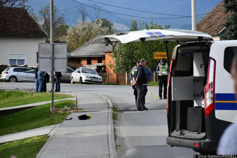 Jezivi prizori: Motociklist i suvozačica poginuli u sudaru s automobilom u Novim Mihaljevcima