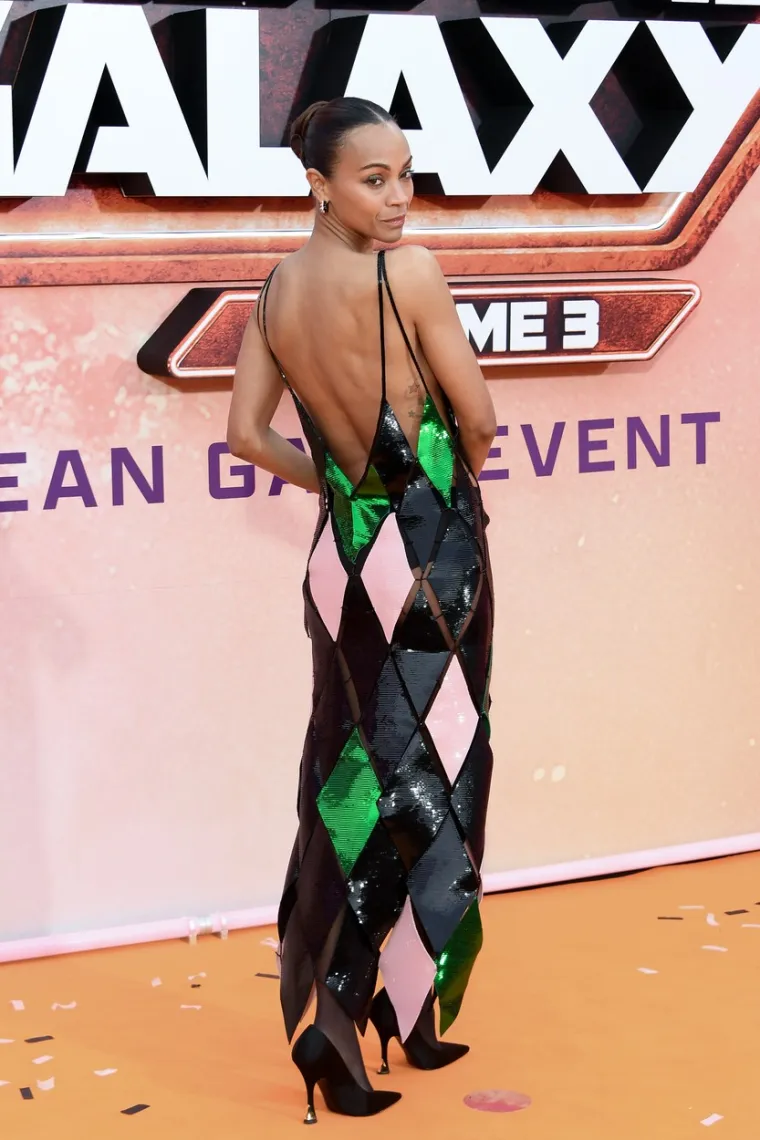 Brutalno zgodna Zoe Saldana izvela šou na crvenom tepihu: Pojavila se na premijeri hit filma i sve ostavila 'paf'