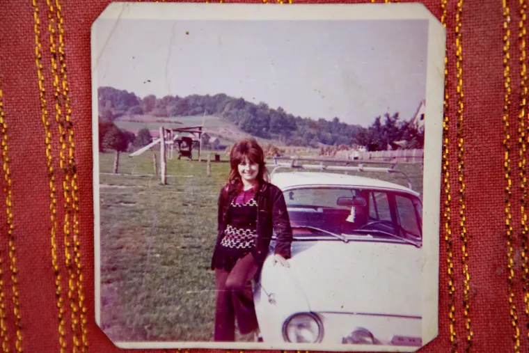 Opremljeni majicama, ruksacima i kapama s natpisom '&Scaron;Č', Marica i Mijat jučer su krenuli za Liverpool