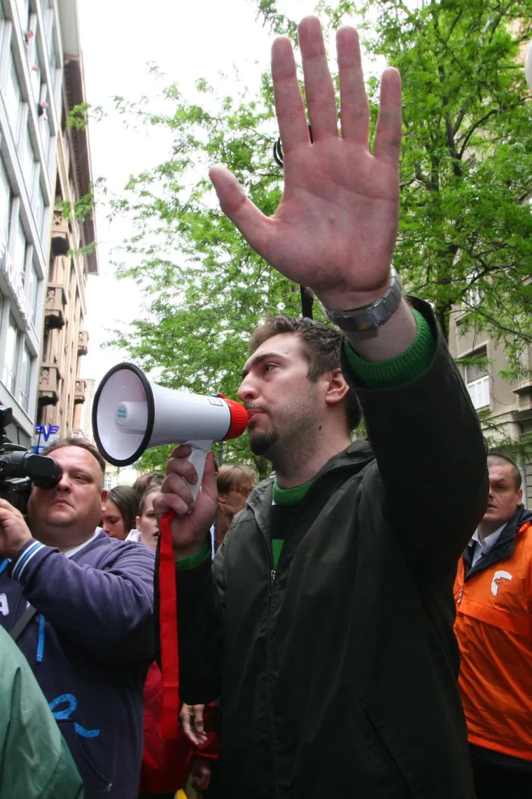 U to vrijeme jo&scaron; nije bio ni 'ulični gerilac', bio je samo Senf: Pogledajte &scaron;to je Toma&scaron;ević radio davno prije nego &scaron;to je postao gradonačelnik