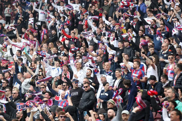 Nije moglo bez incidenta: Scene kojima nije mjesto na stadionu vidjeli smo na utakmici juniora Hajduka