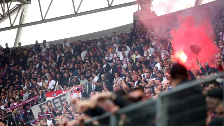 Nije moglo bez incidenta: Scene kojima nije mjesto na stadionu vidjeli smo na utakmici juniora Hajduka