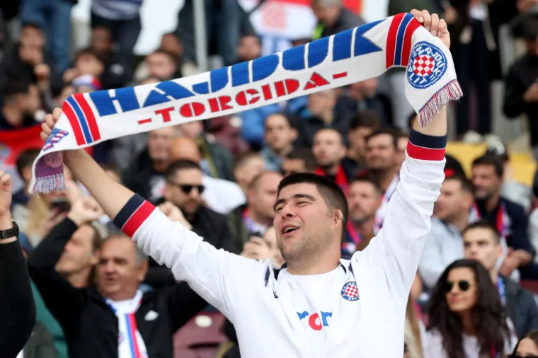 Nije moglo bez incidenta: Scene kojima nije mjesto na stadionu vidjeli smo na utakmici juniora Hajduka