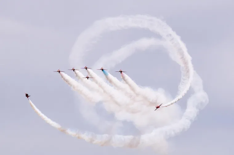 Zaboravite na Toma Cruisea i Top Gun, ovi naši i britanski dečki rade stvari od kojih će vam se zavrtjeti u glavi