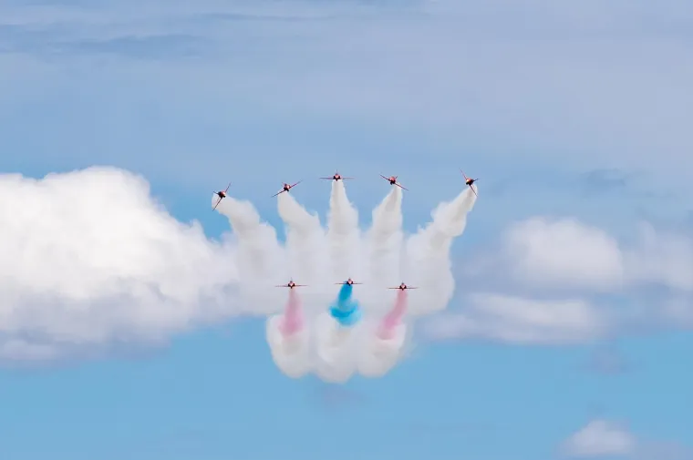 Zaboravite na Toma Cruisea i Top Gun, ovi naši i britanski dečki rade stvari od kojih će vam se zavrtjeti u glavi