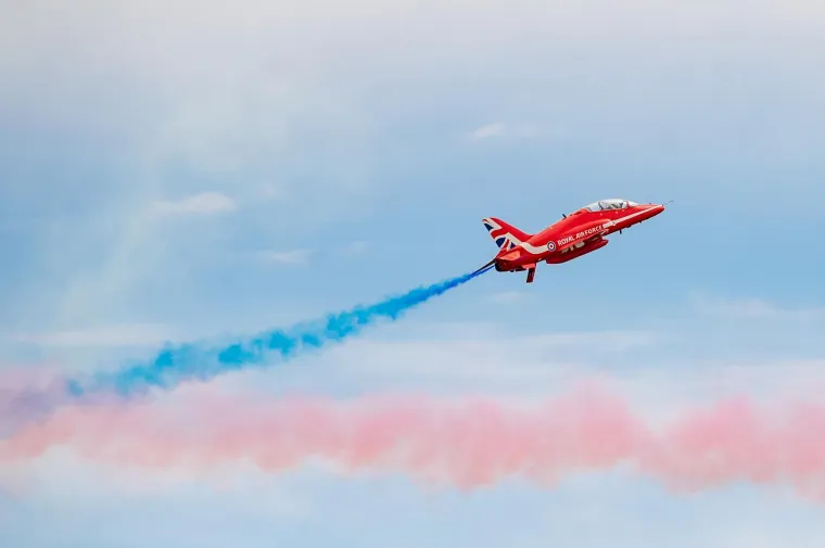 Zaboravite na Toma Cruisea i Top Gun, ovi naši i britanski dečki rade stvari od kojih će vam se zavrtjeti u glavi