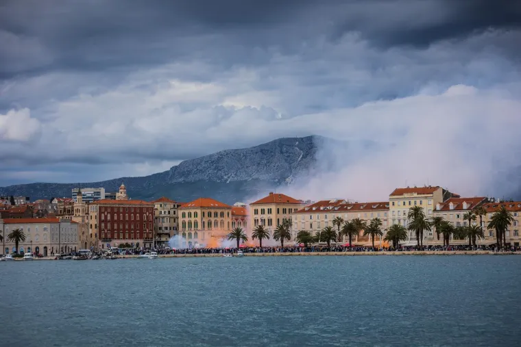 Spektakularne fotografije iz zraka na Rivu dok je trajao doček juniora Hajduka