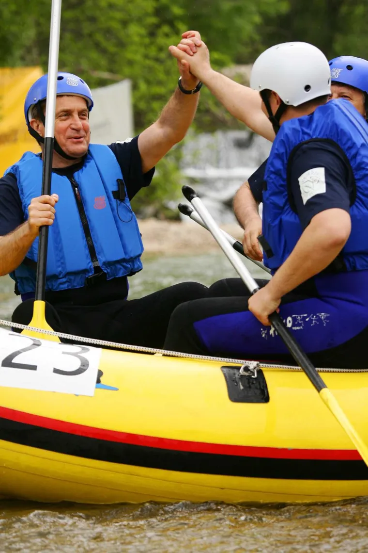 Sjećate li se kad je Sanader poslao ministre na rafting? Neki su se skoro utopili, jedan uhvaćen u ljubavnom klinču, a Kolinda...