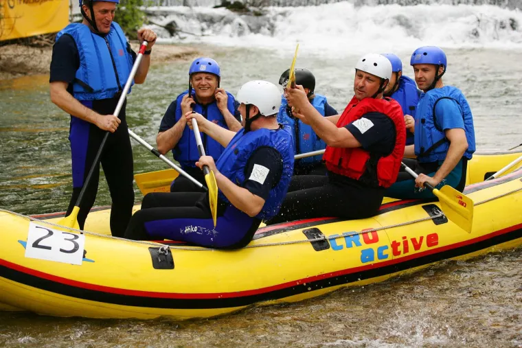 Sjećate se kad je Sanader poslao ministre na rafting? Neki izgledali kao da su na rubu utapanja...