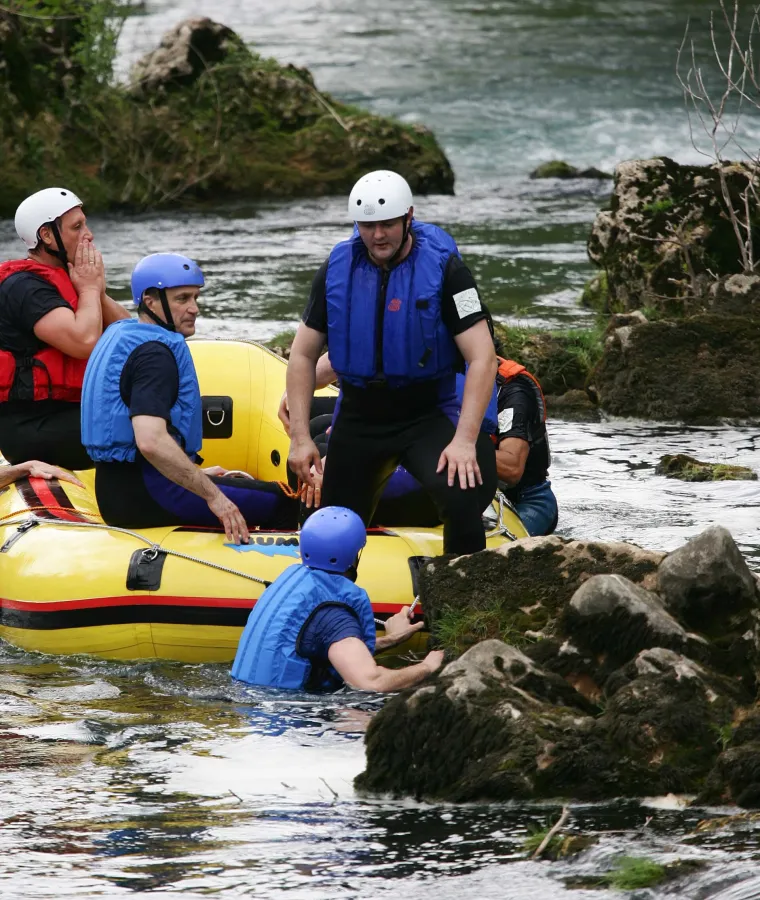 Sjećate se kad je Sanader poslao ministre na rafting? Neki izgledali kao da su na rubu utapanja...