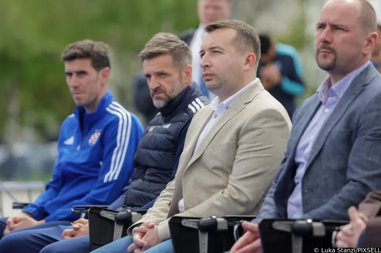 Ovako je izgledalo svečano otvaranje terena nazvanog po Luki Modriću: Poznato je i kada će biti gotov novi stadion