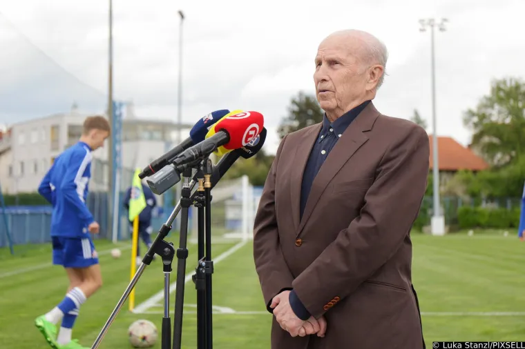 Ovako je izgledalo svečano otvaranje terena nazvanog po Luki Modriću: Poznato je i kada će biti gotov novi stadion