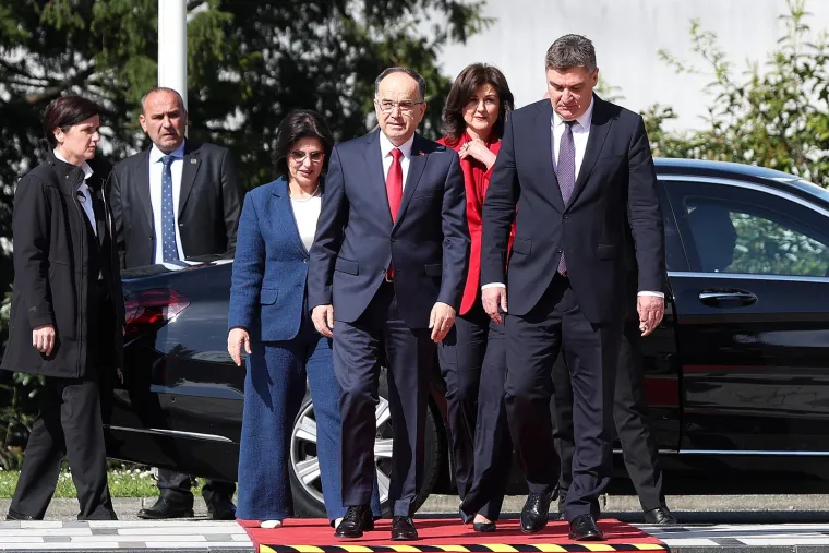 S našom Sanjom nitko ne može stati u istu rečenicu: Kad se pojavila na Pantovčaku nema tko se nije okrenuo za njom