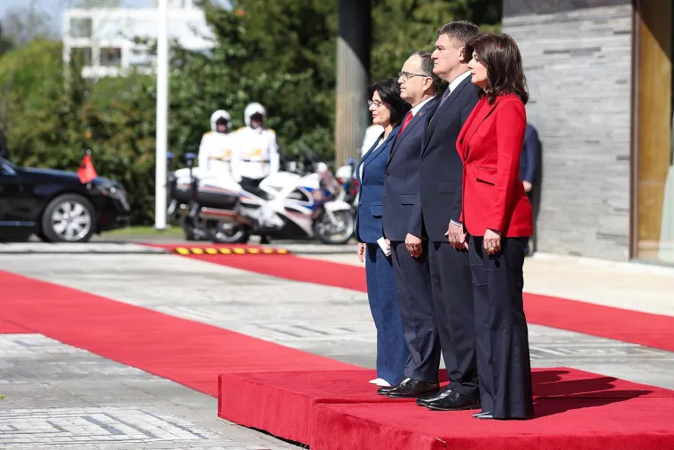 S našom Sanjom nitko ne može stati u istu rečenicu: Kad se pojavila na Pantovčaku nema tko se nije okrenuo za njom