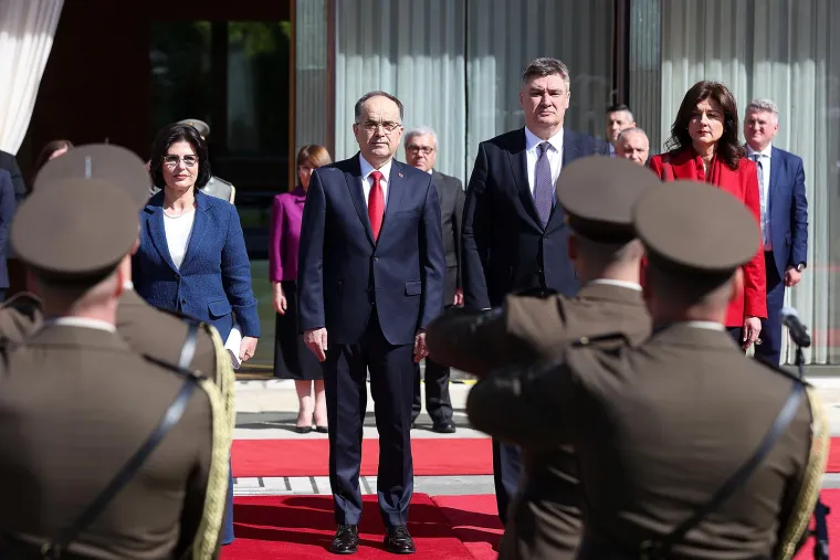 S našom Sanjom nitko ne može stati u istu rečenicu: Kad se pojavila na Pantovčaku nema tko se nije okrenuo za njom