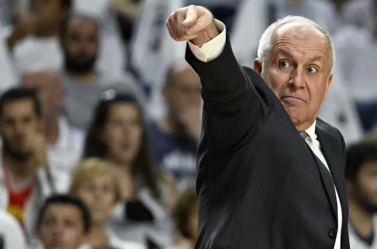 Sijevale &scaron;ake između ko&scaron;arka&scaron;a Reala i Partizana na parketu u Madridu