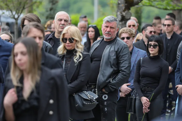 Na groblju Markovo Polje sahranjen je Tomislav Sabljo koji je ubijen u noćnom klubu 'Ritz'