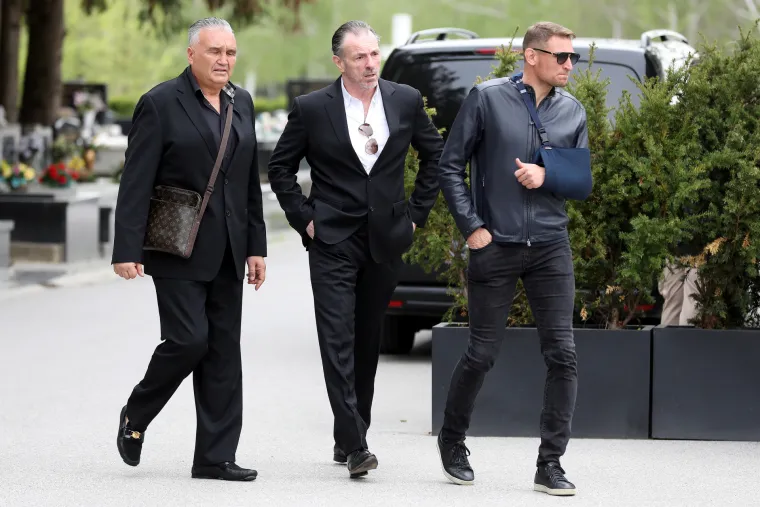 Na groblju Markovo Polje sahranjen je Tomislav Sabljo koji je ubijen u noćnom klubu 'Ritz'