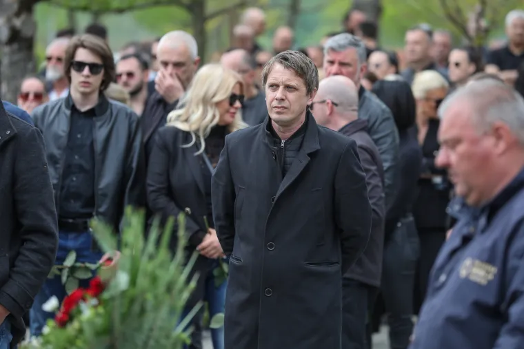 Na groblju Markovo Polje sahranjen je Tomislav Sabljo koji je ubijen u noćnom klubu 'Ritz'